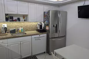 3140 S Ocean Dr, Hallandale Beach, FL 33009 - Photo 37