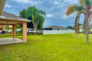 530 SW Butler Ave, Port Saint Lucie, FL 34983 - Photo 3