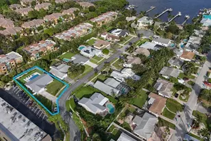 615 NE 15th Pl, Boynton Beach, FL 33435 - Photo 41