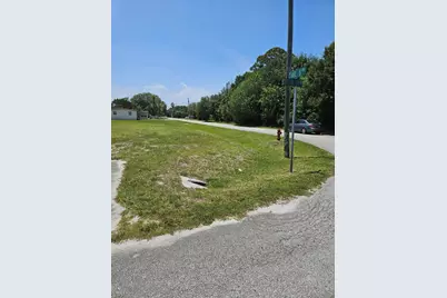 1909 N 16th Street, Fort Pierce, FL 34950 - Photo 5