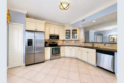 11031 Legacy Boulevard #202, Palm Beach Gardens, FL 33410 - Photo 3