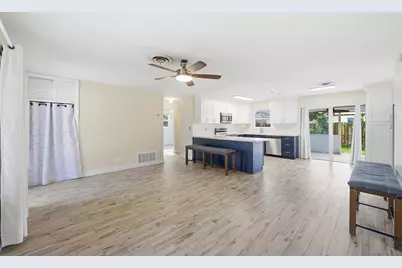 6830 NW 8th Court, Margate, FL 33063 - Photo 9