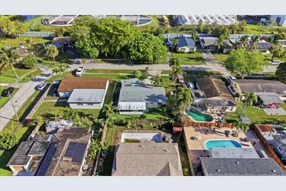 6830 NW 8th Court, Margate, FL 33063 - Photo 37