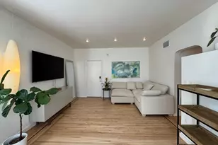 815 Euclid Ave, Miami Beach, FL 33139 - Photo 15