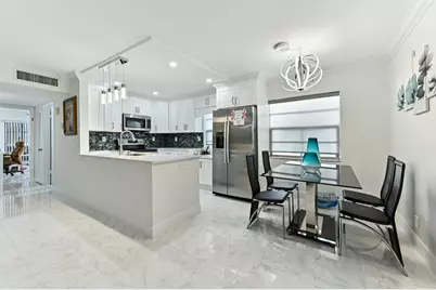 548 Burgundy L, Delray Beach, FL 33484 - Photo 9