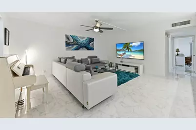 548 Burgundy L, Delray Beach, FL 33484 - Photo 5