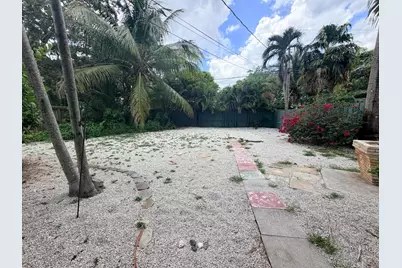 819 SW 9th Terrace, Fort Lauderdale, FL 33315 - Photo 25