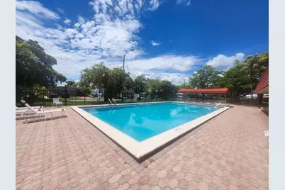 290 NW 218th Way #Lot 473, Pembroke Pines, FL 33029 - Photo 5