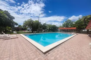290 NW 218th Way, Pembroke Pines, FL 33029 - Photo 5