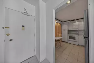 1950 S Ocean Dr, Hallandale Beach, FL 33009 - Photo 27