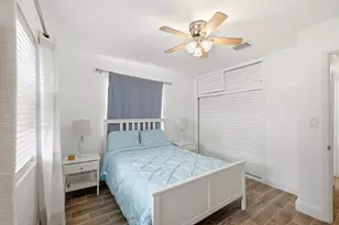 6404 Oak St, Hollywood, FL 33024 - Photo 17