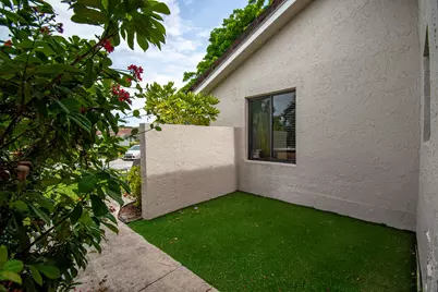 22051 Montoya Drive, Boca Raton, FL 33433 - Photo 3