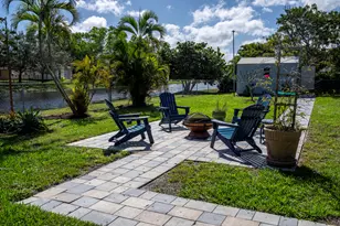 2513 SE Hallahan St, Port Saint Lucie, FL 34952 - Photo 11