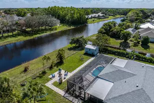 2513 SE Hallahan St, Port Saint Lucie, FL 34952 - Photo 5
