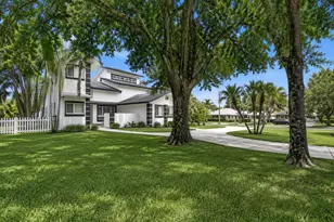 10400 W Tara Blvd, Boynton Beach, FL 33437 - Photo 1