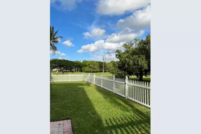 10400 W Tara Boulevard, Boynton Beach, FL 33437 - Photo 19