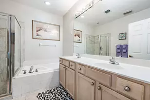 9224 Wentworth Ln, Port Saint Lucie, FL 34986 - Photo 5