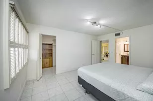 311 Pine Ridge Cir, Greenacres, FL 33463 - Photo 25