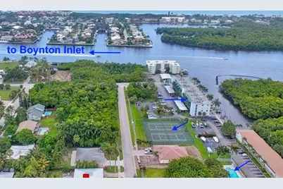 689 NE 6th Court #4070, Boynton Beach, FL 33435 - Photo 1