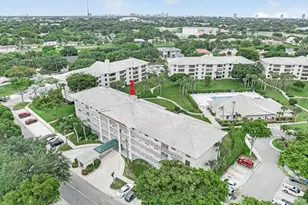 3710 Whitehall Dr, West Palm Beach, FL 33401 - Photo 41