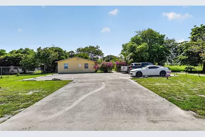 4537 Coconut Road, Lake Worth, FL 33461 - Photo 17