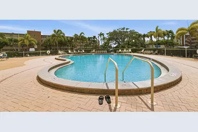 1025 Newcastle B #1025, Boca Raton, FL 33434 - Photo 29