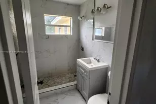 1420 N 70th Ave, Hollywood, FL 33024 - Photo 3