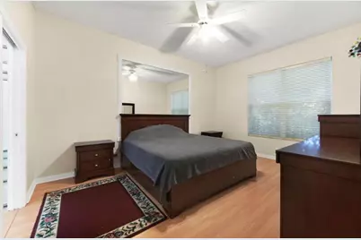 1092 Bedford Avenue, Palm Beach Gardens, FL 33403 - Photo 11