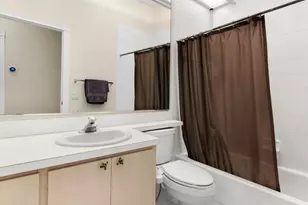1092 Bedford Ave, Palm Beach Gardens, FL 33403 - Photo 7