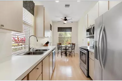 1092 Bedford Avenue, Palm Beach Gardens, FL 33403 - Photo 15
