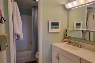 356 Lake Dora Dr, West Palm Beach, FL 33411 - Photo 13