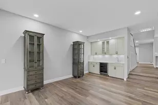 2435 Presidential Way, West Palm Beach, FL 33401 - Photo 17