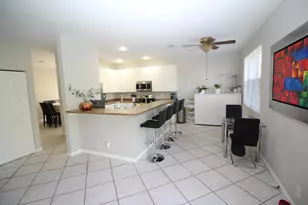 1396 Banyan Way, Weston, FL 33327 - Photo 5