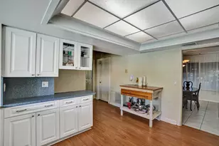 5200 SW 8th St, Plantation, FL 33317 - Photo 13