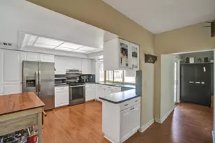 5200 SW 8th St, Plantation, FL 33317 - Photo 15
