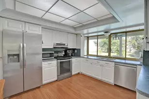 5200 SW 8th St, Plantation, FL 33317 - Photo 11