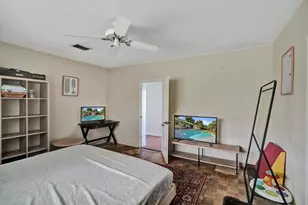 5200 SW 8th St, Plantation, FL 33317 - Photo 41