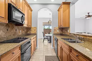 4422 Morgan Ln, Davie, FL 33328 - Photo 7