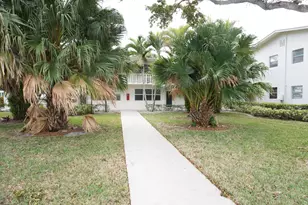 298 Windsor M, West Palm Beach, FL 33417 - Photo 9