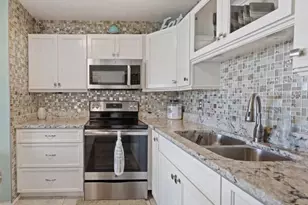 2929 SE Ocean Blvd, Stuart, FL 34996 - Photo 7