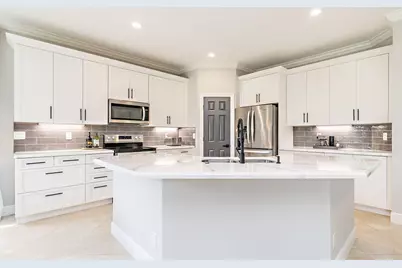 11137 Grandview Manor, Wellington, FL 33414 - Photo 9