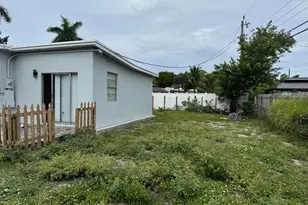 1601 NE 47th St, Pompano Beach, FL 33064 - Photo 21