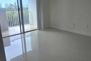 1300 NE Miami Gardens Dr, Miami, FL 33179 - Photo 9