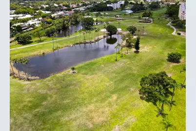 3951 Via Poinciana #112, Lake Worth, FL 33467 - Photo 33