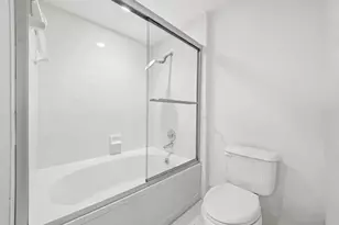 3145 NE 184th St, Aventura, FL 33160 - Photo 21