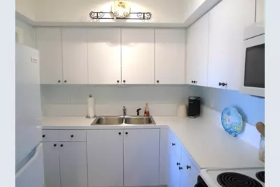 309 Circle Drive S #204, Boynton Beach, FL 33435 - Photo 11