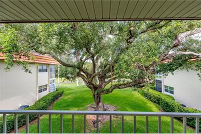 16 Vista Palm Lane #204, Vero Beach, FL 32962 - Photo 3