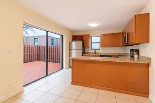 7575 W Courtyard Run Run W, Boca Raton, FL 33433 - Photo 3
