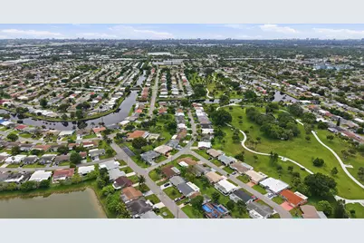 4629 NW 45th Court, Tamarac, FL 33319 - Photo 39