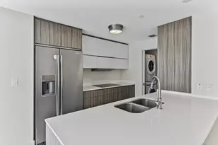 600 NE 27th St, Miami, FL 33137 - Photo 17